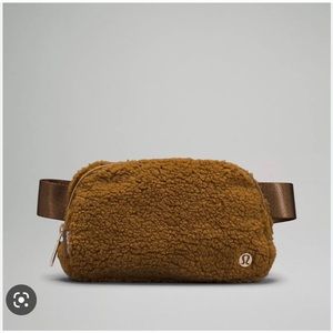 Brown Fleece Lululemon Everywhere Belt Bag